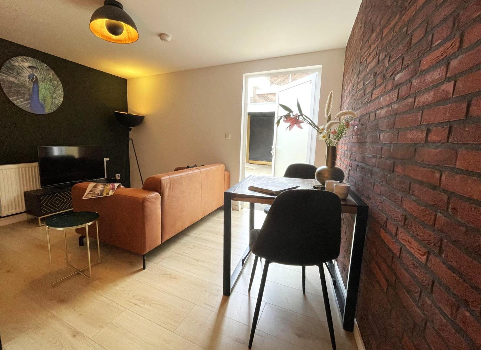 B&K Urban City Suites Tilbourg Extérieur photo