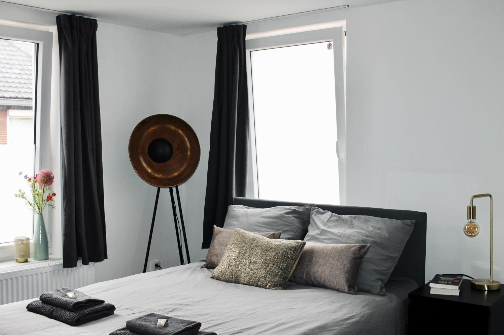 B&K Urban City Suites Tilbourg Extérieur photo
